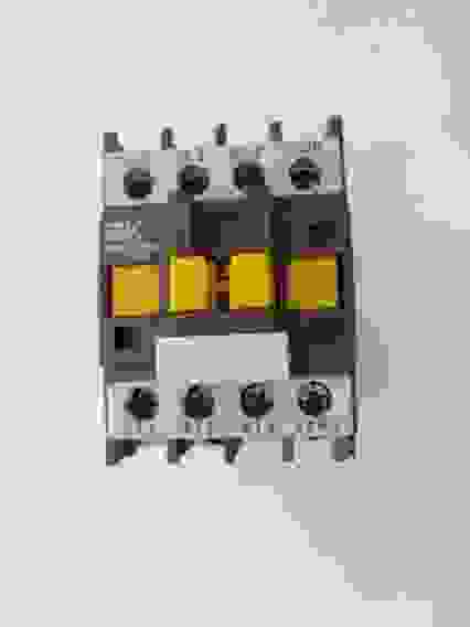 Контактор КМИ малогабаритный 12А катушка управления 230В АС 1НО, 9732826