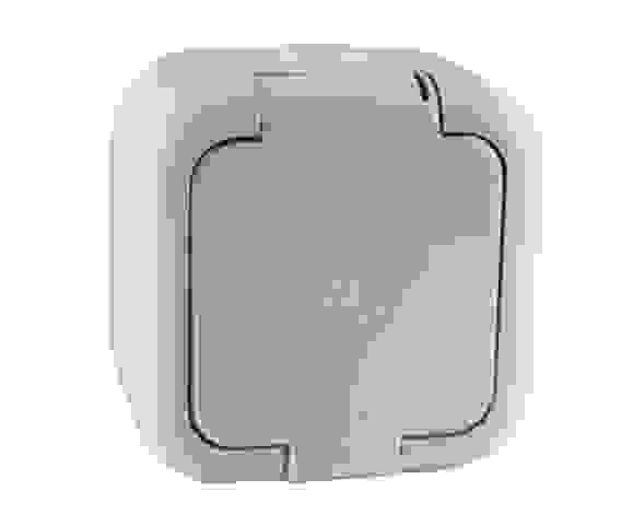 Розетка брызгозащищенная наружная с з/к IP44