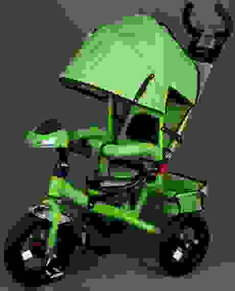 Акция!Трехколесный велосипед STREET TRIKE зеленый, надув колеса 12\" и 10\" фара свет звук, аморт.