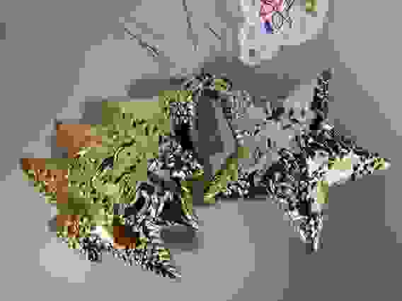 Набор елочных украшений на связке, 2 шт. 9 см.(звезда, елочка) (01 цвет: золото.)