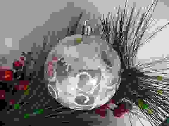 Елочный шар &quot;Чудные завитки&quot;, d 8 см. цвет: серебро