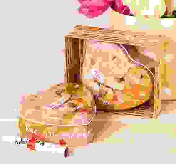 Шкатулка и открытка &quot;Любовь - это ты и я&quot; в подарочной коробке