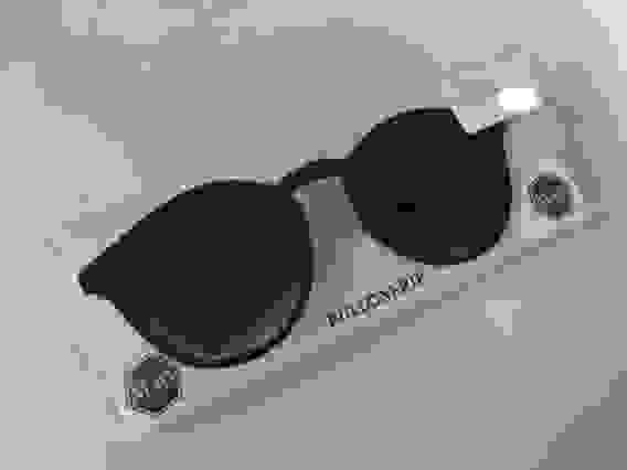 ОЧКИ СОЛН. В УПАК + ЧЕХОЛ: BULLONERIE BULM4/00 S