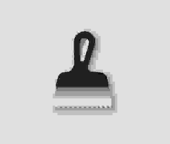 Шпатель с черной ручкой нерж.сталь 150 мм, зуб 6*6мм