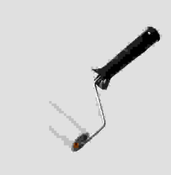 Валик д/прикатки обоев белый, пенополиуретановый 150 мм, ручка 6 мм