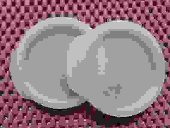 Крышка п/э &quot;Москвичка&quot; Горячая, шт