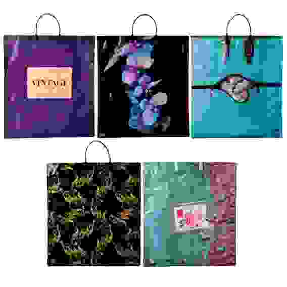 Пакет ПВД с пластиковой ручкой, 40x44см, 100мкм, 5 дизайнов