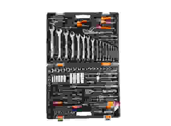 Набор инструментов,1/2 .1/4 Crv, кейс 151 предм.//Вихрь