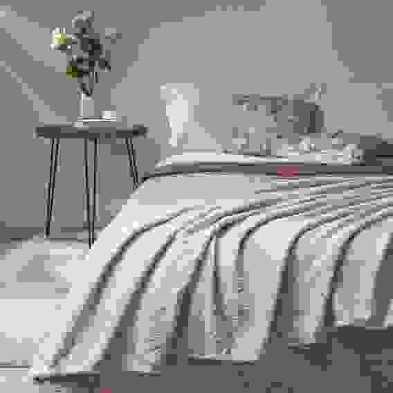 Дейзи Плед эмбост 150х200см, 100% полиэстер, 3 цвета PROVANCE