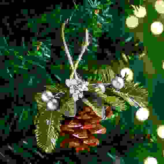 Подвеска в виде еловой веточки с шишкой и бантом, полиэстер, пл, полифом, 12x10x4см, 3 диз СНОУ БУМ