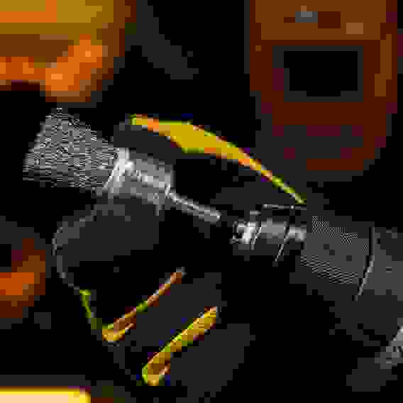 Набор щеток для дрели, 1 Плоская 50мм, 2 Чашки 25-50мм, шпилька, нерж. вит. проволока// Denzel