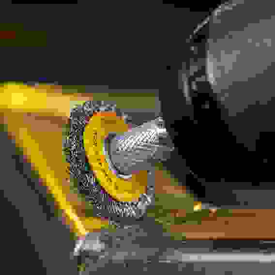 Набор щеток для дрели, 5 Плоских 25-38-50-63-75 мм, шпилька, нерж. вит. проволока// Denzel