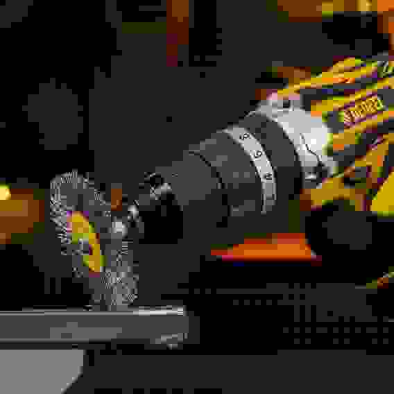 Набор щеток для дрели, 5 Плоских 25-38-50-63-75 мм, шпилька, нерж. вит. проволока// Denzel