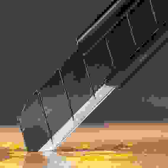 Нож, 9 мм, сменное лезвие, SK4, алюминиевый корпус, торцевой зажим// Denzel