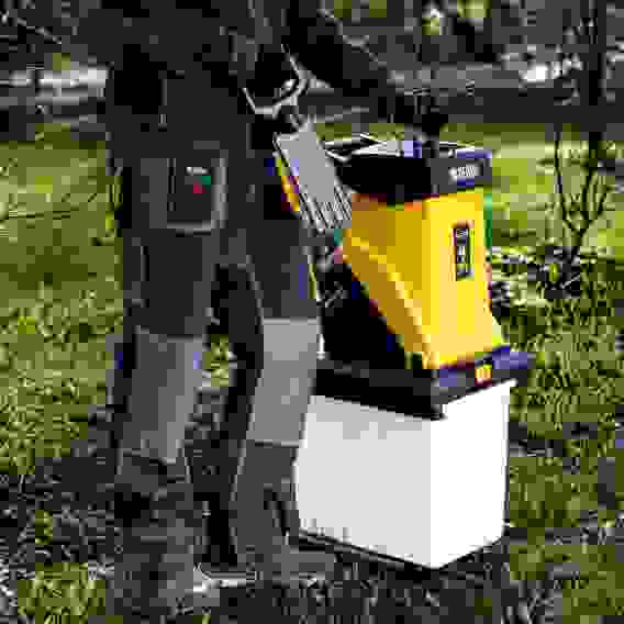 Измельчитель садовый электрический ECS-2700, 2700 Вт, 40 мм// Denzel