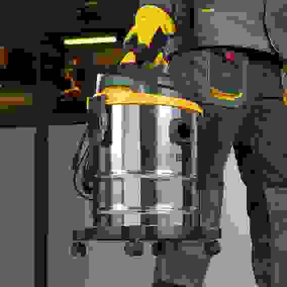 Пылесос строительный SVC15,1200Вт, бак 15л,шланг 2м//Denzel