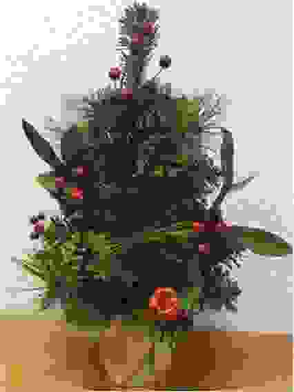 Ель с декором 50см. цв. красный (W06-20-16A601)