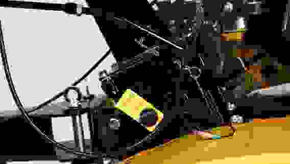 Мотоблок бензиновый Champion ВС8738 (7лс 3F/1R 81см 35см 6л 84кг колеса 19х7.00-8"шкив)