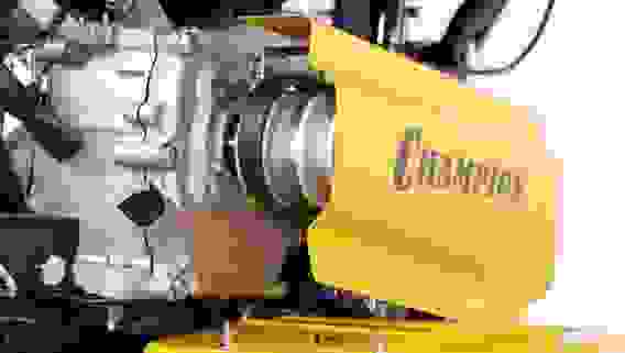 Мотоблок бензиновый Champion ВС8738 (7лс 3F/1R 81см 35см 6л 84кг колеса 19х7.00-8"шкив)