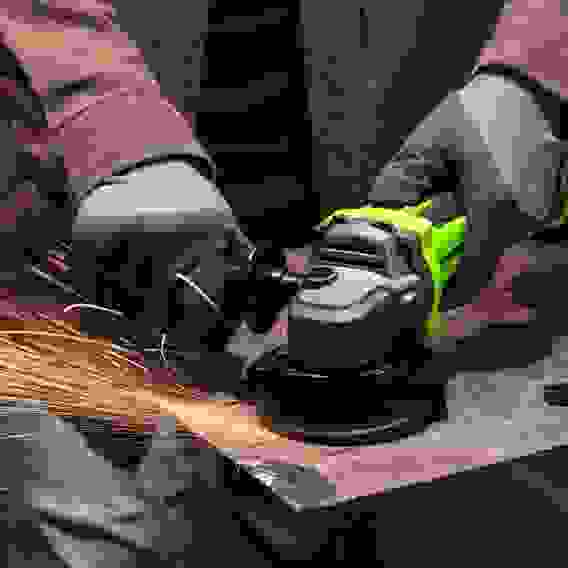 Углошлифмашина акк. Greenworks AG590,24V,б/щет,125 мм, 8500 об/мин, Anti-Kickback,1х5Ач,ЗУ,кор