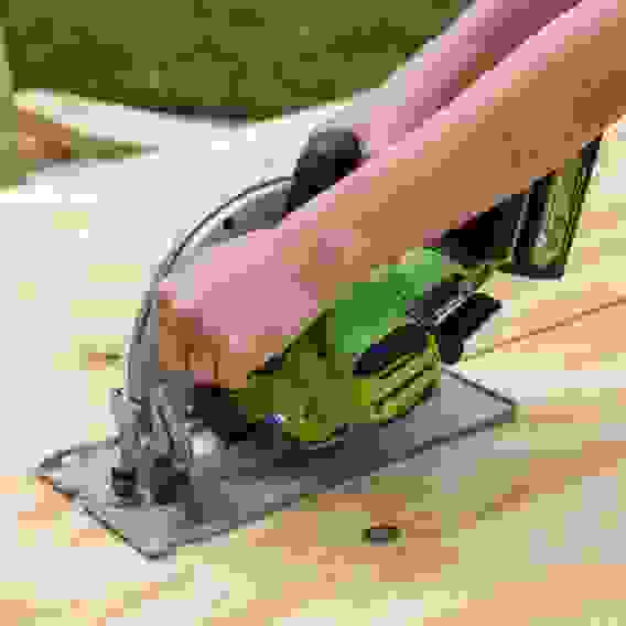 Пила дисковая акк. Greenworks GD24CS, 24V,б/щет,185х20мм, 4500 об/мин, рез 63мм,1х5Ач,ЗУ,кор