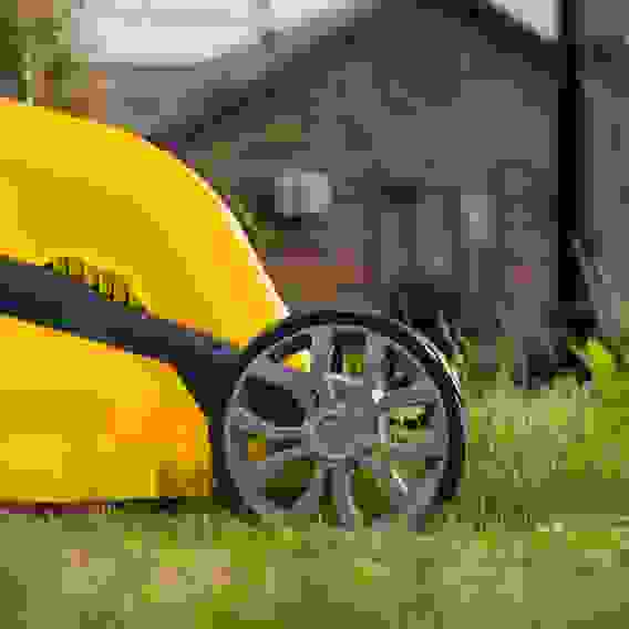Газонокосилка электрическая GMC-2000, 44см.шир., 2000Вт, 6уров., 45л //Denzel