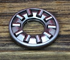 Подшипник роликовый упорный D16/850GE